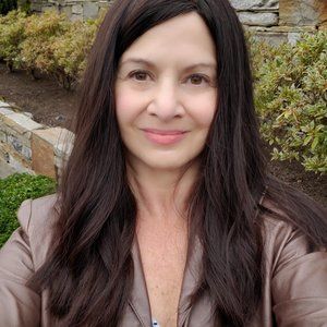 Meet your Posher, Linda